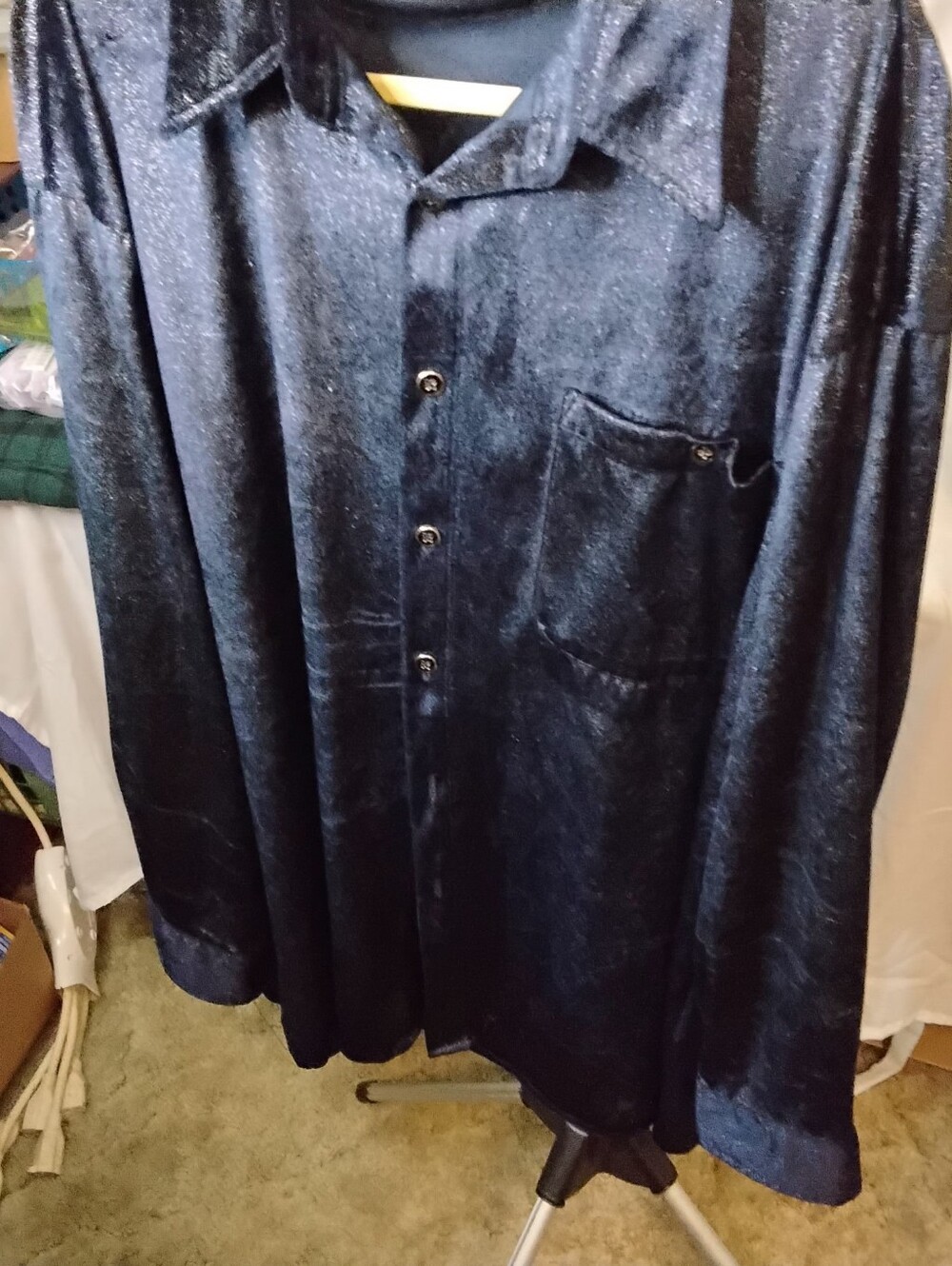 BOGO 1/2 price ALL CLOTHING  No Tags Approx 4x. Sparkly Buttom Up